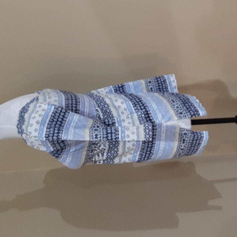 Women's Blue Patterned Top - Picture 2 of 4